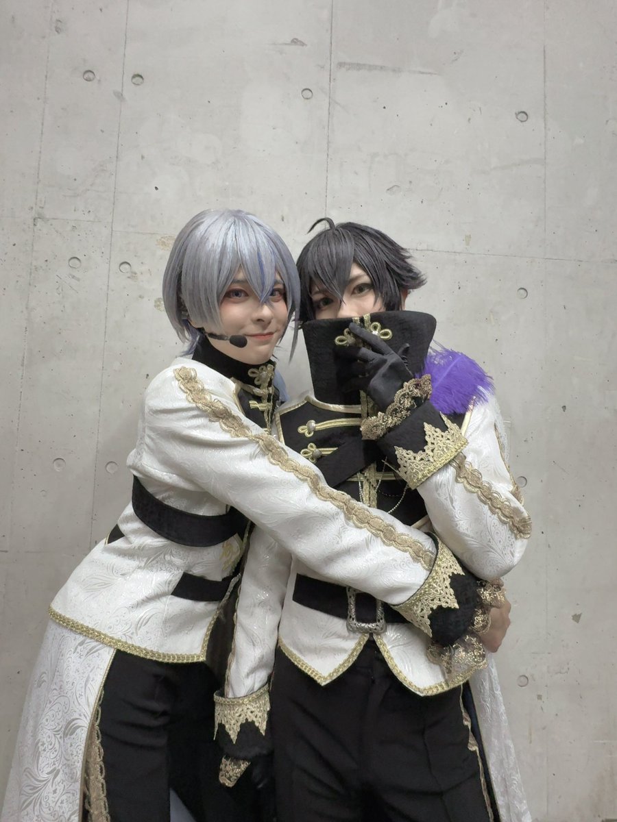 GxlYut9aEAAWVks.jpg?format=jpg