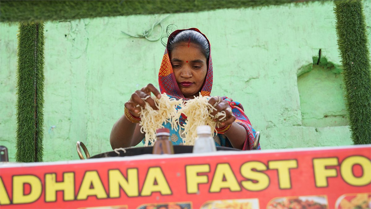 Empowering families for a brighter future.💙

<a href="/SOSVillageINDIA/">SOS India</a> helps parents launch businesses &amp; achieve financial stability — laying the foundation their children need to thrive.

Mira turned her family’s life around with a small food stall — now a beloved local spot.🌟