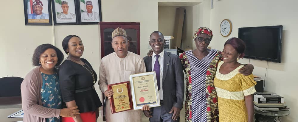 WASCA Confers Fellowship on Housing Ministry's Director of Press, Badamasi Haiba

The West African Society for Communication and Administration (WASCA) has conferred the prestigious Award of Fellow on Badamasi Salisu Haiba, Director of Press and Public Relations, Federal Ministry