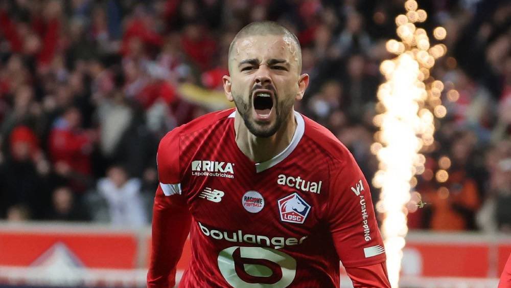 MercatOM (@mercat_om) on Twitter photo 🔹Lille réclame 15M€ + 5M€ bonus pour se séparer d’Edon Zhegrova 🇽🇰.
Actuellement considéré comme extra-communautaire, le joueur cherche à obtenir un passeport européen. (<a href="/Santi_J_FM/">Santi Aouna</a>)
#TeamOM #MercatOM 🔹Lille réclame 15M€ + 5M€ bonus pour se séparer d’Edon Zhegrova 🇽🇰.
Actuellement considéré comme extra-communautaire, le joueur cherche à obtenir un passeport européen. (<a href="/Santi_J_FM/">Santi Aouna</a>)
#TeamOM #MercatOM