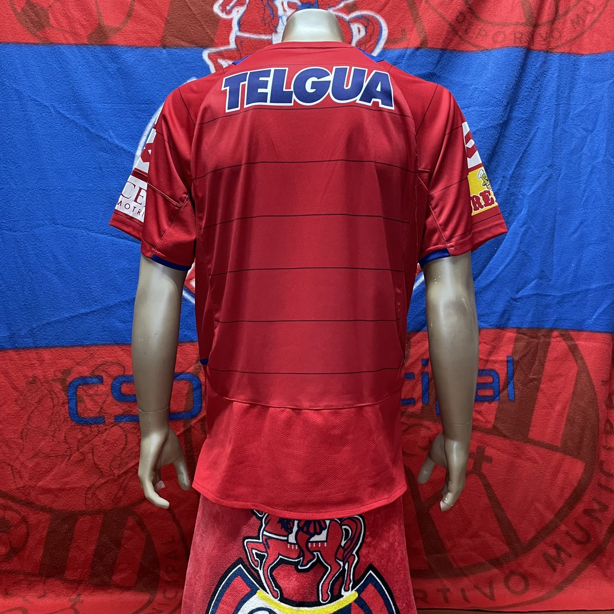 micamisolaroja's tweet image. Camisola marca Lotto inicios del año 2007, última de este template 🔴🔵

#municipal #jerseycollection #rojos #BancoAzteca #diablosrojos #reds #Lotto #pepsi #oldjersey #DaleRojo #Apertura2005 #collectorjerseys #VamosRojos 

Sígueme en Instagram y Facebook como @micamisolaroja