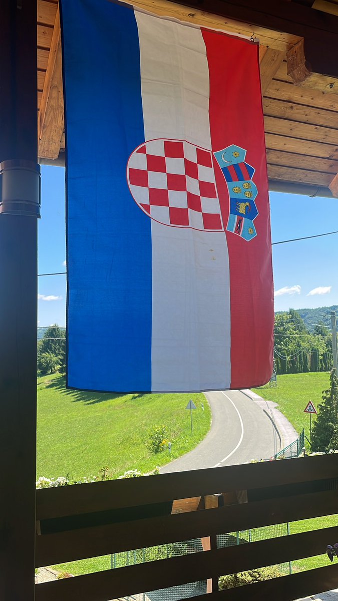 dragutinb's tweet photo. Sretan Dan domovinske zahvalnosti i Dan hrvatskih branitelja https://t.co/NpeZdwQzHI