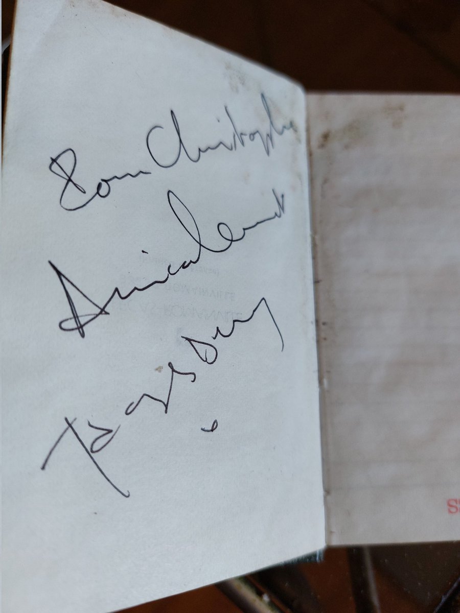 J'ai retrouvé in extremis dans ma cave mon autographe de Jacques Demy. Heureux 😍