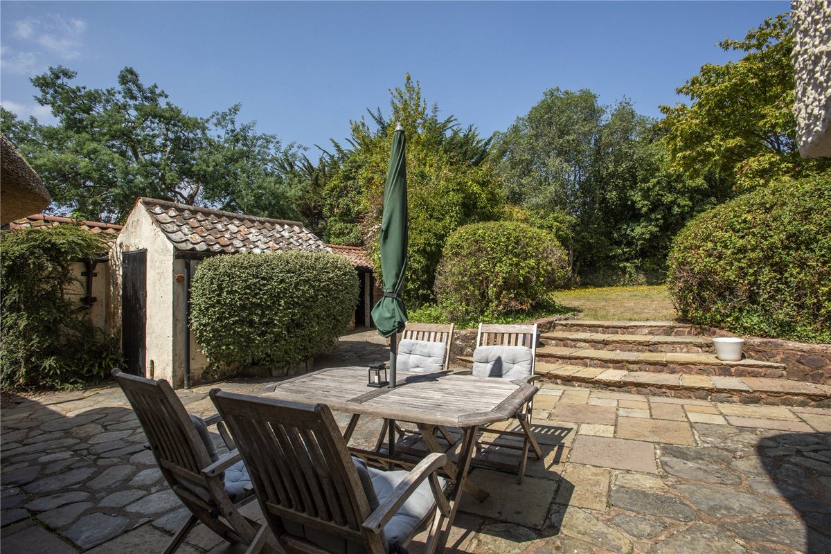 Jackson-Stops Taunton (@js_taunton) on Twitter photo New listing
Church Lane, #Bicknoller, #Taunton, #Somerset
A characterful #thatchedhouse, Listed Grade II, in the centre of this picturesque village on the edge of the #QuantockHills AONB. Guide price £850,000.
jackson-stops.co.uk/properties/208…
<a href="/Countrylifemag/">Country Life</a> <a href="/OnTheMarketCom/">OnTheMarket</a> New listing
Church Lane, #Bicknoller, #Taunton, #Somerset
A characterful #thatchedhouse, Listed Grade II, in the centre of this picturesque village on the edge of the #QuantockHills AONB. Guide price £850,000.
jackson-stops.co.uk/properties/208…
<a href="/Countrylifemag/">Country Life</a> <a href="/OnTheMarketCom/">OnTheMarket</a>