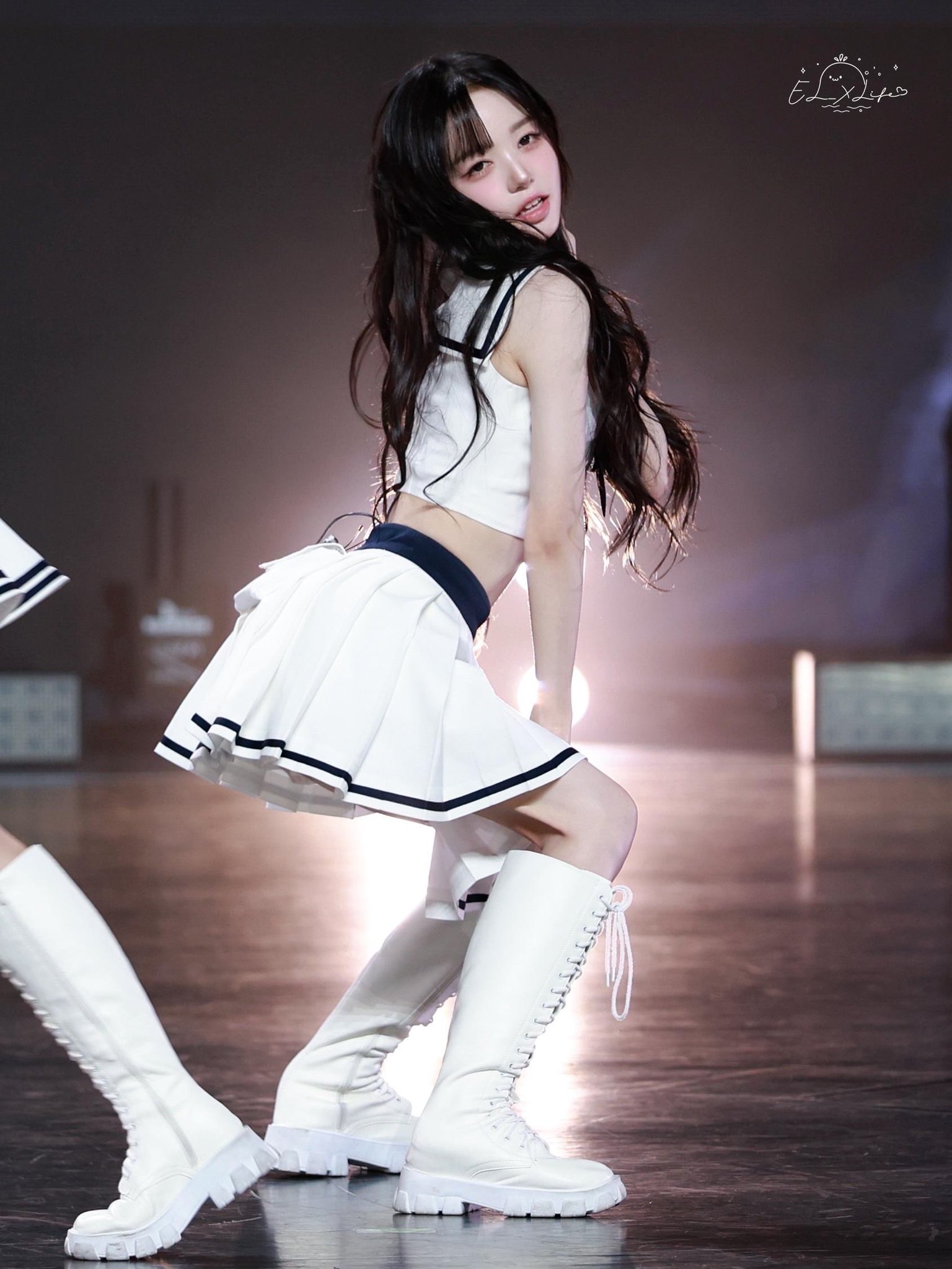 triples チェウォン chaewon ChaeWon-scaled.jpg
