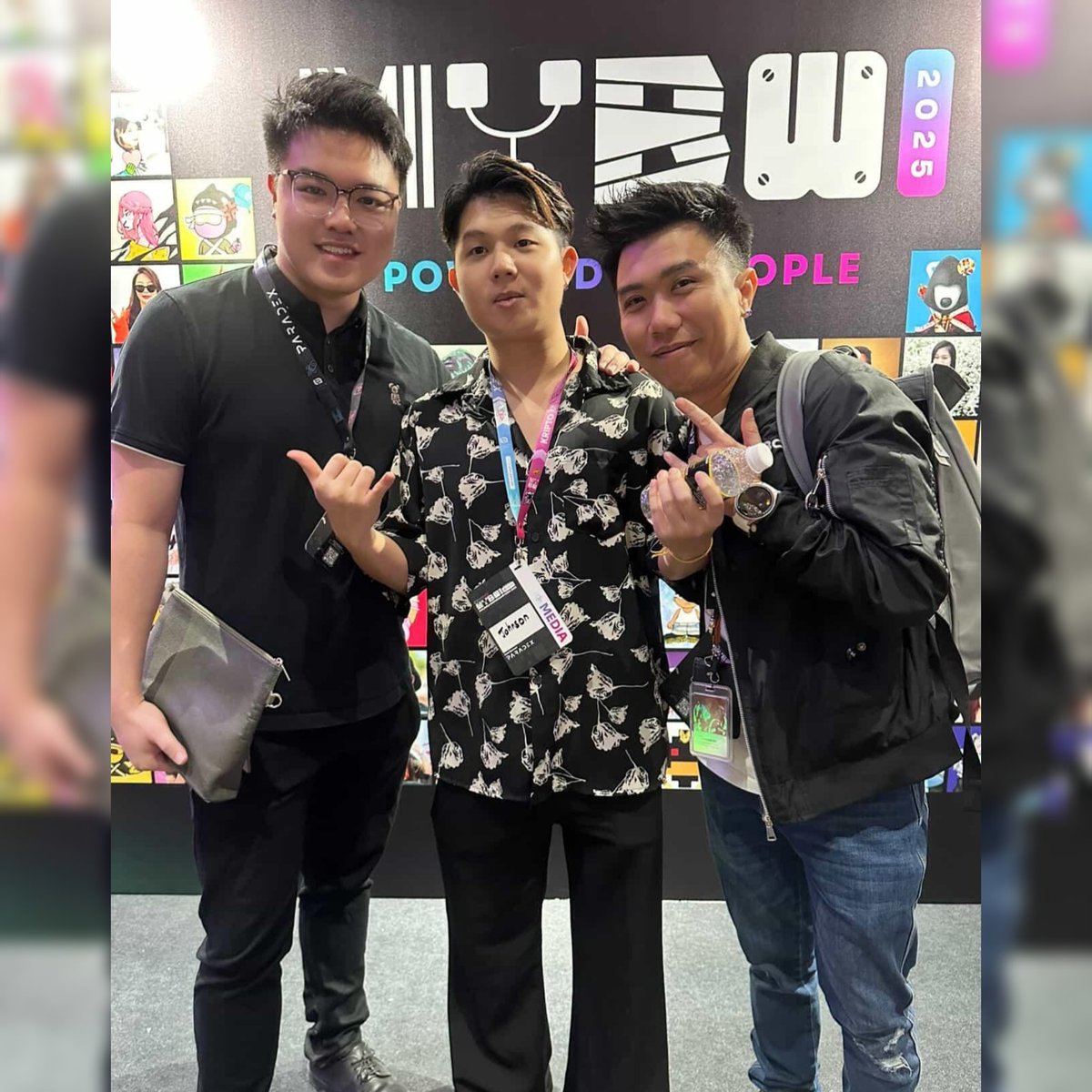 1/2🚀
#Throwback #21072025
#MYBW2025 Main Event DAY#1:
Community &amp; KOL Partner Board
很兴奋能看到自己的 <a href="/otgdeficommunit/">OTG DeFi Community 🚀</a> 社区和自己的头像在Community &amp; KOL Partners Board上🤣
那么把其他人捉来一起拍照做纪念吧🚀

#Crypto #Blockchain #Web3
#CryptoCommunity

<a href="/MalaysiaBCW/">MY Blockchain Week</a>