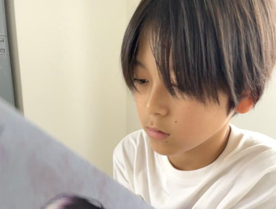 towa_12_11's tweet image. 『#レプリカ　元妻の復讐』　第5話

ご覧頂きありがとうございます！

桐谷ミライ（#千賀健永 さん幼少期）役で出演させて頂きました😊

謎の多いミライの過去とは。。。

まだの方は見逃し配信TVerで是非

#レプリカ元妻の復讐 
#トリンドル玲奈  さん主演
#テレビ東京
#渡邉斗翔
#クラージュキッズ