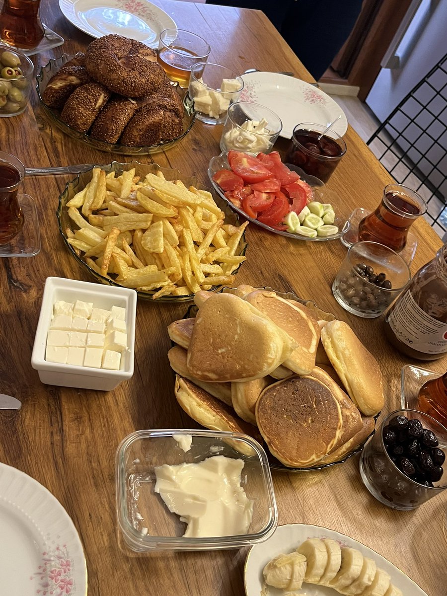 Simitleri ben kestim yorgunum