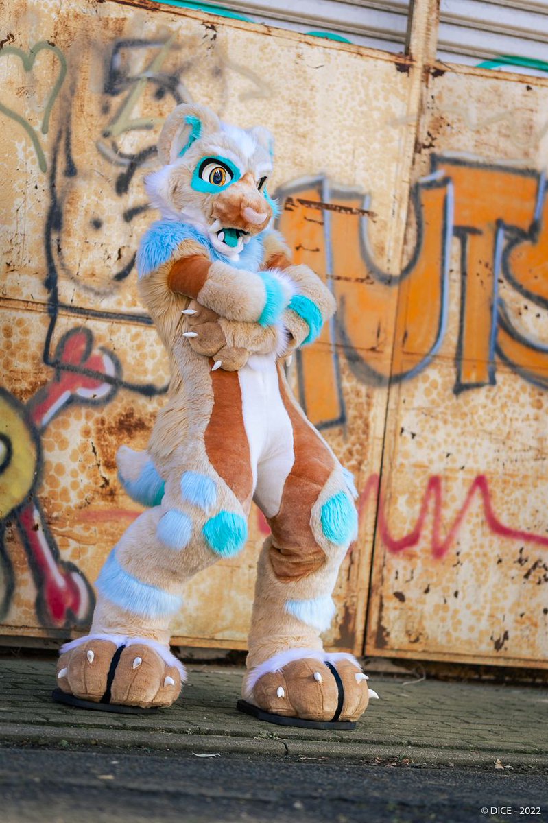 I have put my sabretooth up for sale on Dealers den.
Massively appreciated if shared. &lt;3 

thedealersden.com/listing/fullsu…