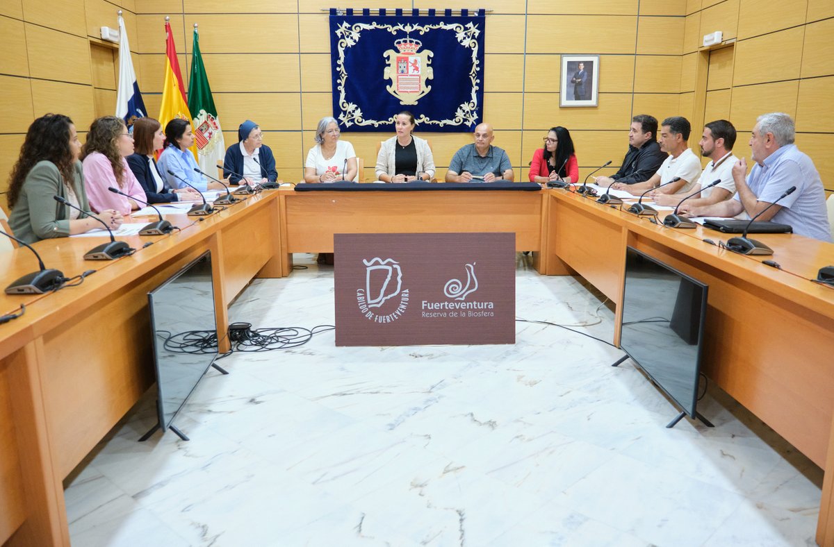 ✅120 personas en situación de dependencia serán atendidas en domicilio gracias al Servicio de Promoción de la Autonomía Personal (SPAP) que pondrá en marcha el Cabildo de Fuerteventura, por primera vez en la Isla.

🔗cabildofuer.es/cabildo/120-pe…