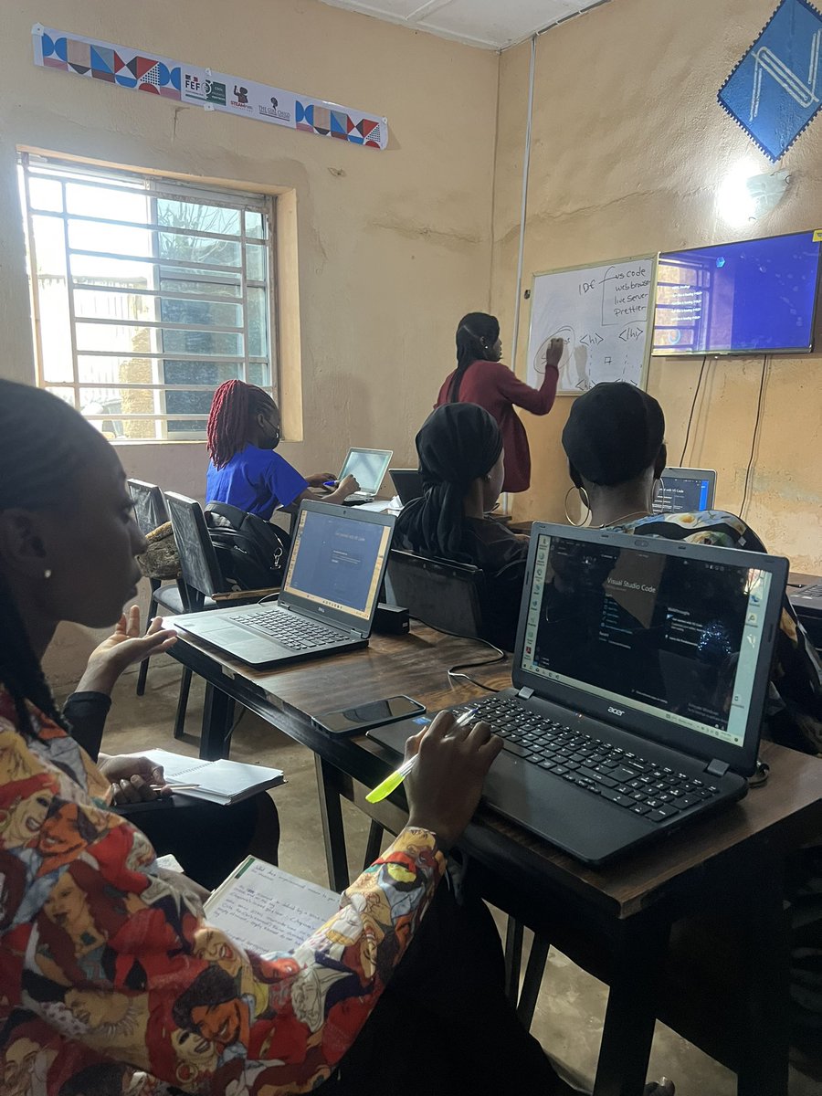 Web Design and Development Class STEAMinist against GBV #FEFOSC2025