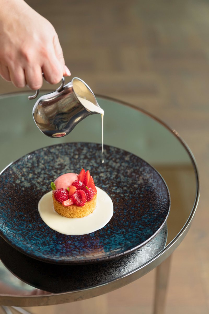 Indulge in gourmet cuisine prepared by our talented culinary teams onboard our ships sourcing the freshest ingredients, transforming them into delicious, regionally inspired dishes.