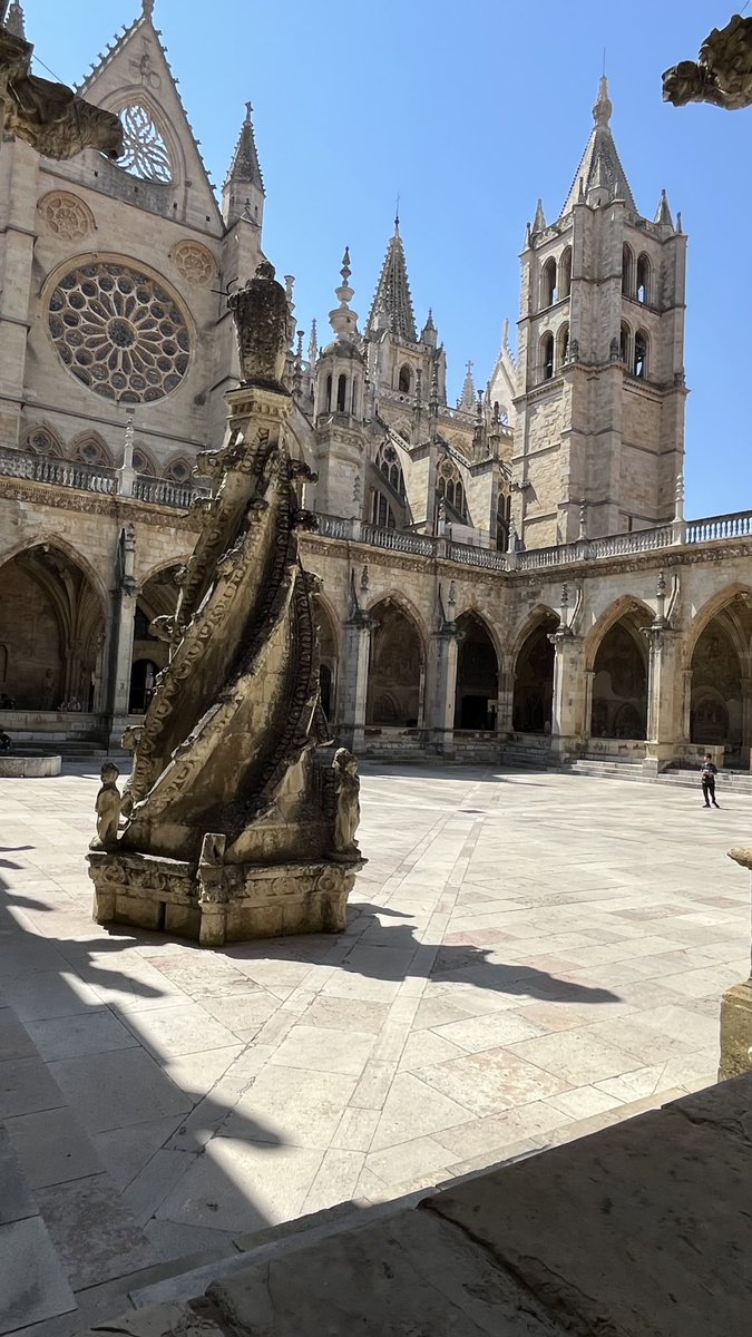Cloître de la cathédrale de León. A couper le souffle…