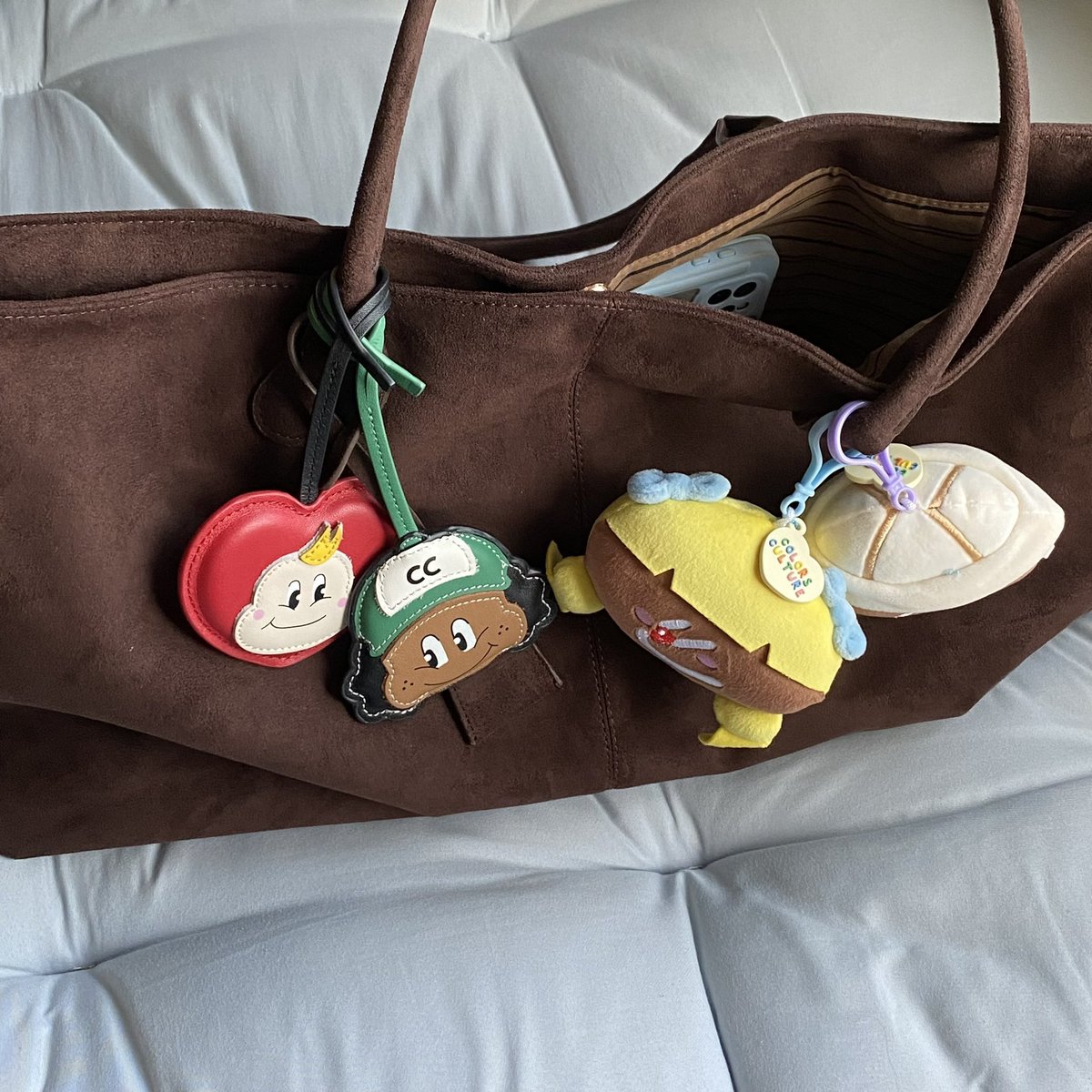 so random 
🤳🏻🚙🍜♥️