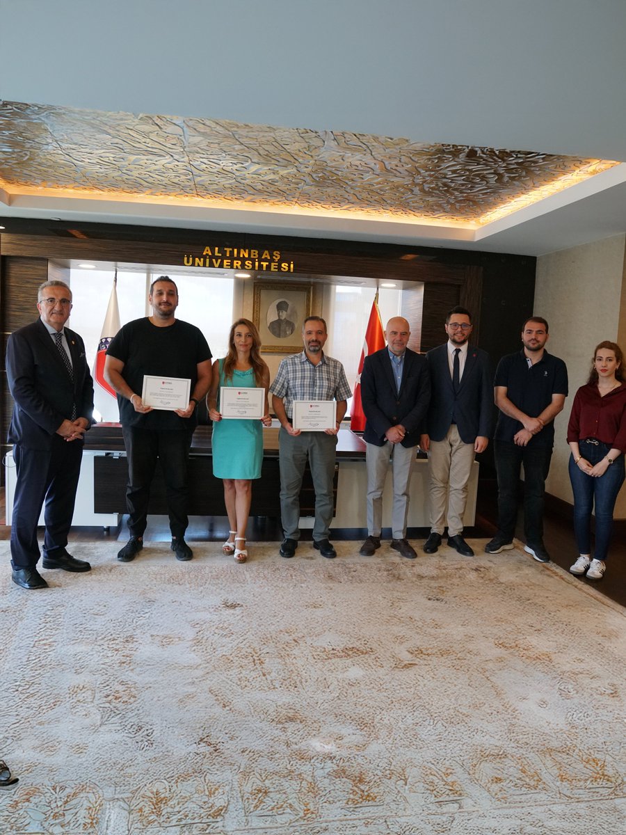 2024-2025 Akademik Yılında TÜBİTAK proje desteği almaya hak kazanan öğretim üyelerimiz Doç. Dr. Ebru Özdemir Nath, Doç. Dr. Süleyman Baştürk ve Doç. Dr. Doğu Çağdaş Atilla, Rektör Vekilimiz Prof. Dr. Cemal İbiş ve Rektör Yardımcımız Prof. Dr. Ali Argun Karacabey tarafından
