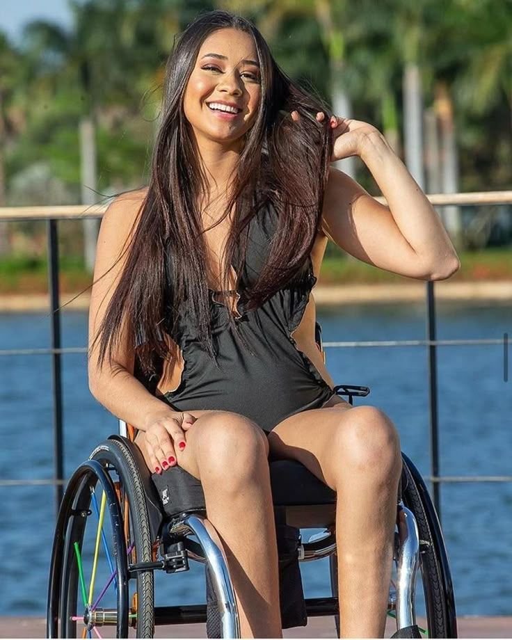 i am a disabled girl. Can I get "hi" from you?😢
