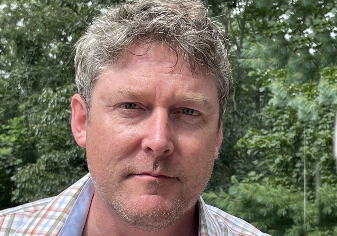 . #Galway native + #Boston-based playwright Ronan Noone has a terrific online course teaching the fundamentals of playwriting, check it out on <a href="/Domestika/">Domestika</a>!   irishboston.org/2025/ronan-noo… 
<a href="/Shakywarrior/">Ronán Noone</a> <a href="/LyricStageCo/">Lyric Stage Company of Boston</a> <a href="/huntington/">The Huntington</a> <a href="/BU_Tweets/">Boston University</a> <a href="/AineGreaney/">Áine Greaney, Author (she/her/hers)</a> <a href="/vincentquealy/">vincent quealy</a> <a href="/CharitableIrish/">Charitable Irish Society</a>