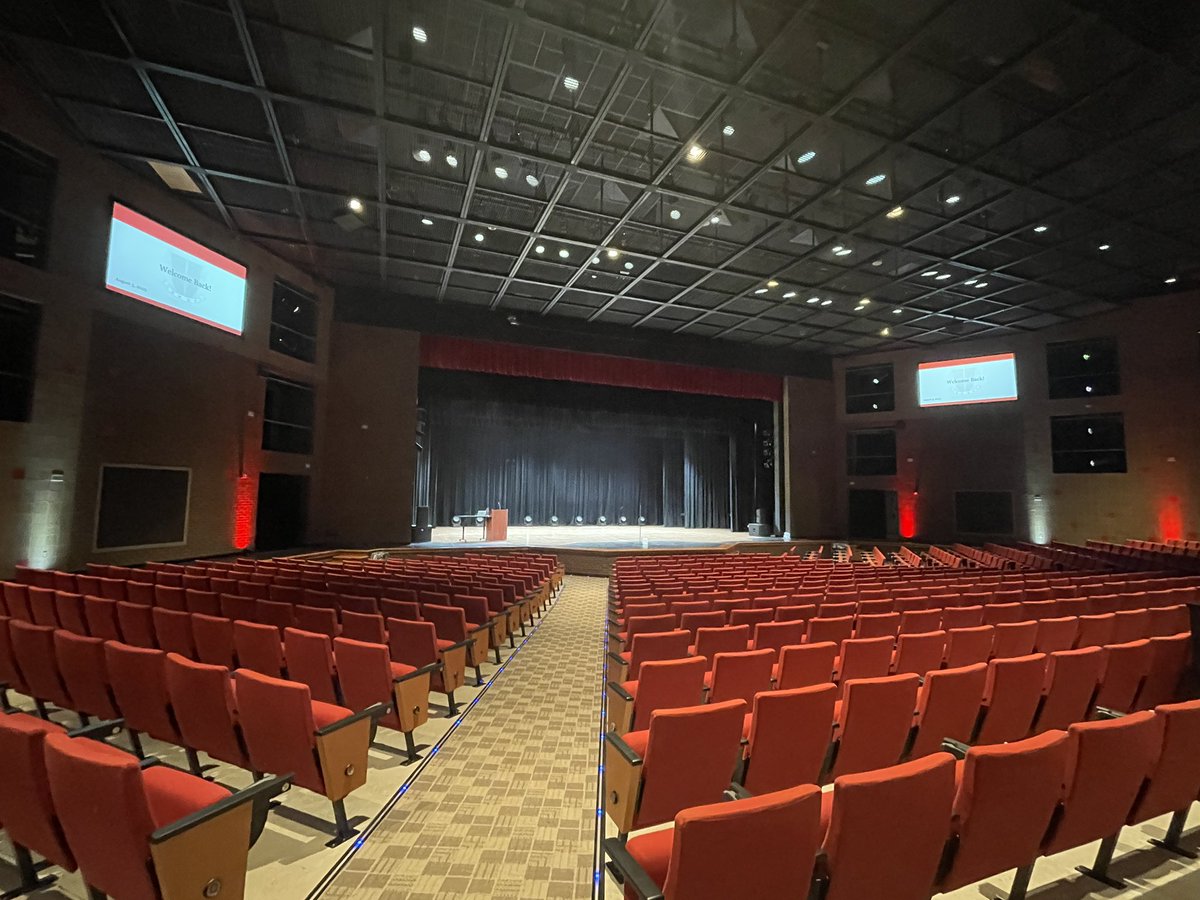 S_DCSC's tweet photo. The stage is set to welcome back over 400 staff members for the 2025-2026 school year. #WatchSunmanDearborn https://t.co/oEuXApjF4x