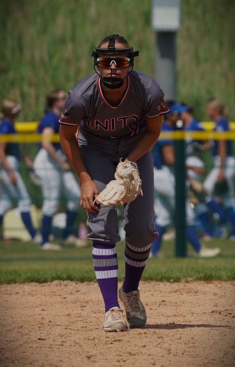 SMWC Softball tweet media