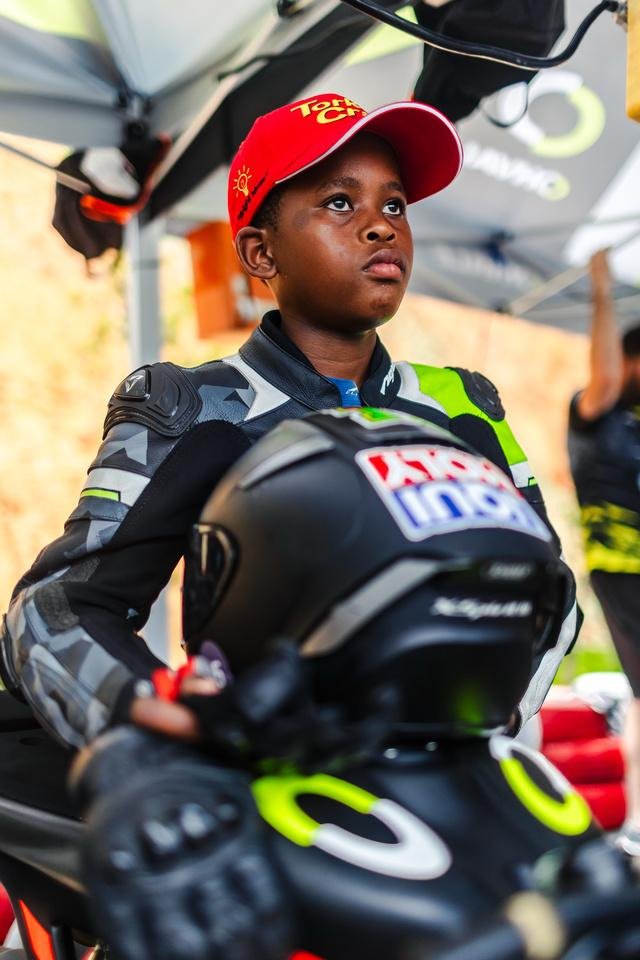 mbuso_siera's tweet photo. He is just 10 years old and from Soweto,South Africa! https://t.co/yORtrWSROi