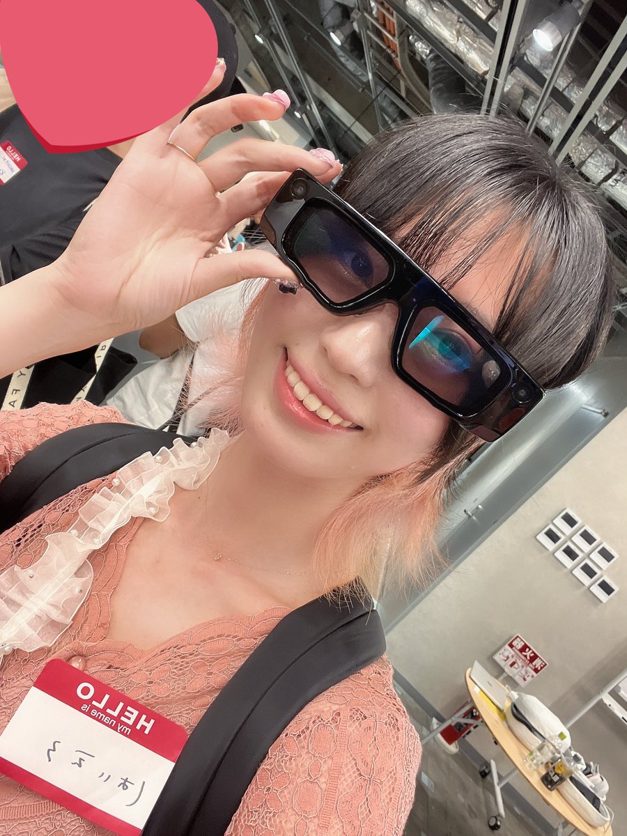 omeme_1231's tweet image. Snapchat（Snap Inc.）さんのARグラス｢#Spectacles」を体験したよ😎
明るいし視野角も広くてびっくり！

SnapchatはARレンズのクリエイターを多く抱えているイメージなので、しっかりエコシステムができていそう🤔
 #SPARKS_XR 
moguravr.com/snap-specs/