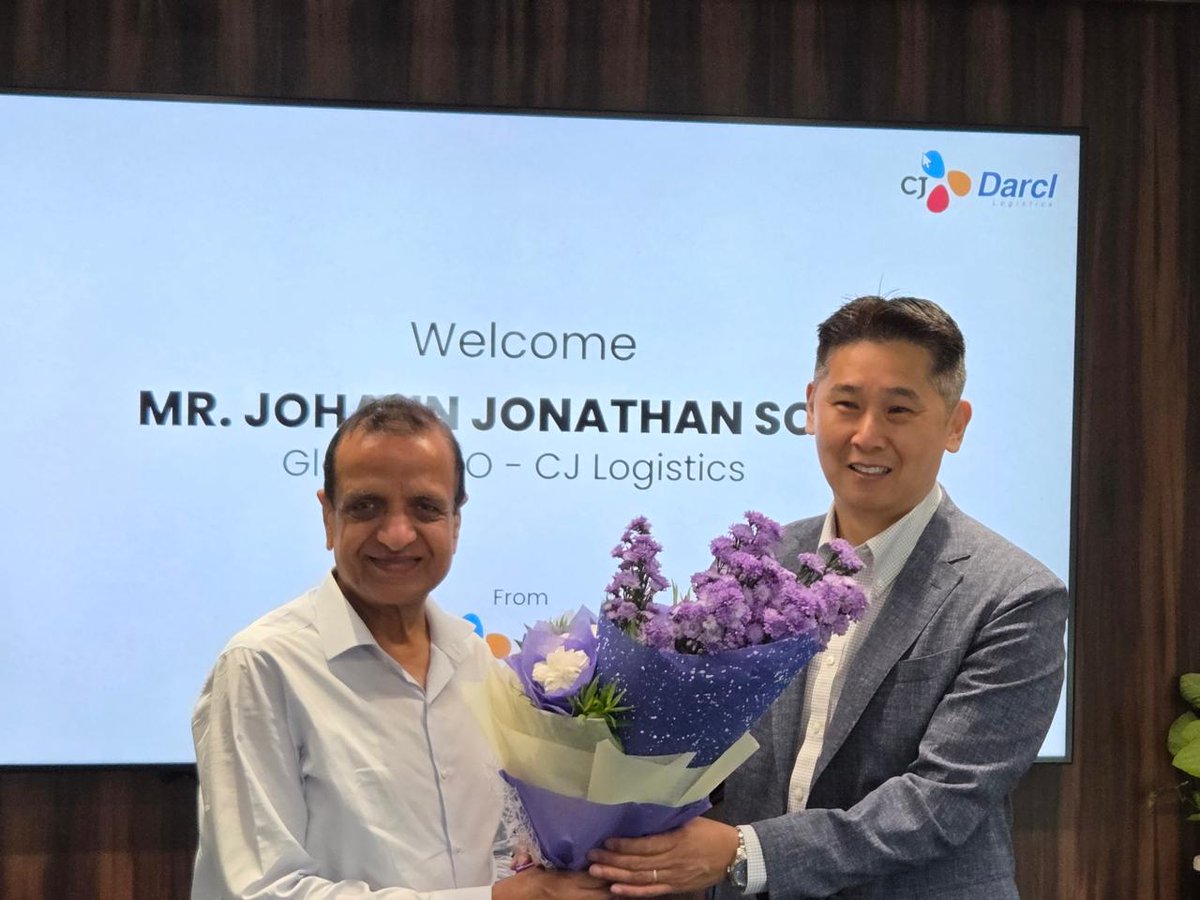 CONSTRUCTION TIMES (@construction_ct) on Twitter photo CJ Logistics’ Global CEO visits India to strengthen strategic growth alignment
Read more:- constructiontimes.co.in/CJ-Logistics%E…
<a href="/CJ_Darcl/">CJ Darcl Logistics Ltd.</a> <a href="/RamamurthyTM/">Ramamurthy Mayavan</a> #construction #infrastructure #realestate #constructionmagazine #logistics #supplychain #technology #transportation CJ Logistics’ Global CEO visits India to strengthen strategic growth alignment
Read more:- constructiontimes.co.in/CJ-Logistics%E…
<a href="/CJ_Darcl/">CJ Darcl Logistics Ltd.</a> <a href="/RamamurthyTM/">Ramamurthy Mayavan</a> #construction #infrastructure #realestate #constructionmagazine #logistics #supplychain #technology #transportation