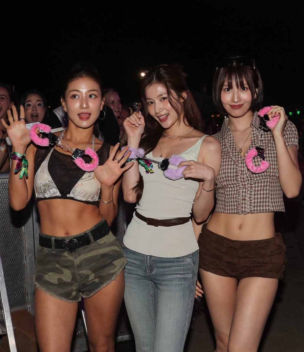 SANABESTGlRL's tweet image. THIS PICTURE