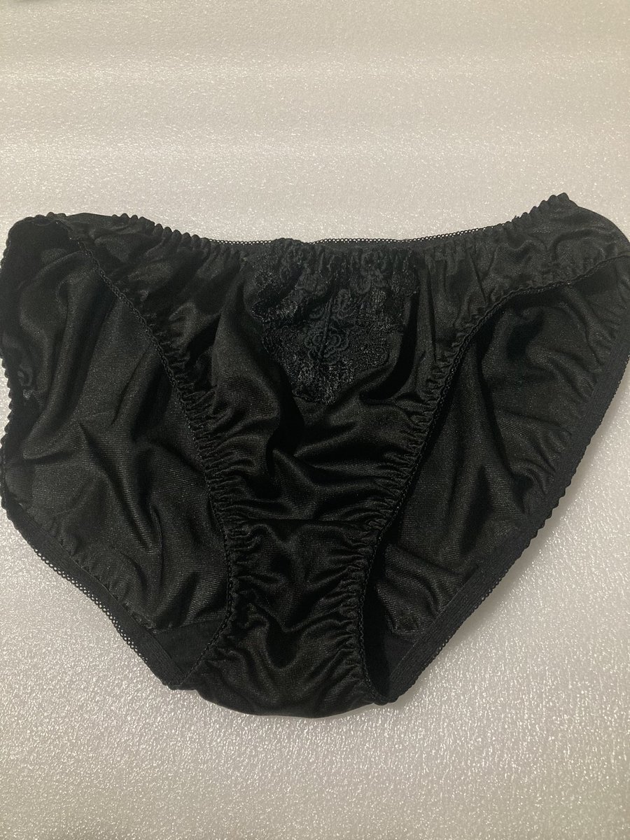 pochaco821's tweet photo. 下着2千円送料別🥹誰か居ないかなアマギフのみ　#みけぽ　#下着　#売り子　#M男　#貢ぎマゾ https://t.co/gLwqavWV3w
