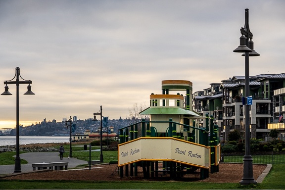 JuneRussellCha1's tweet photo. From bayside strolls, world-class museums, and ghost tours, my latest article for Wander with Wonder covers the best things to do in Tacoma, Washington. The perfect location to stay and play: Point Ruston. 

Read more in my article at Wander with Wonder. https://t.co/GPLbeMnO4P