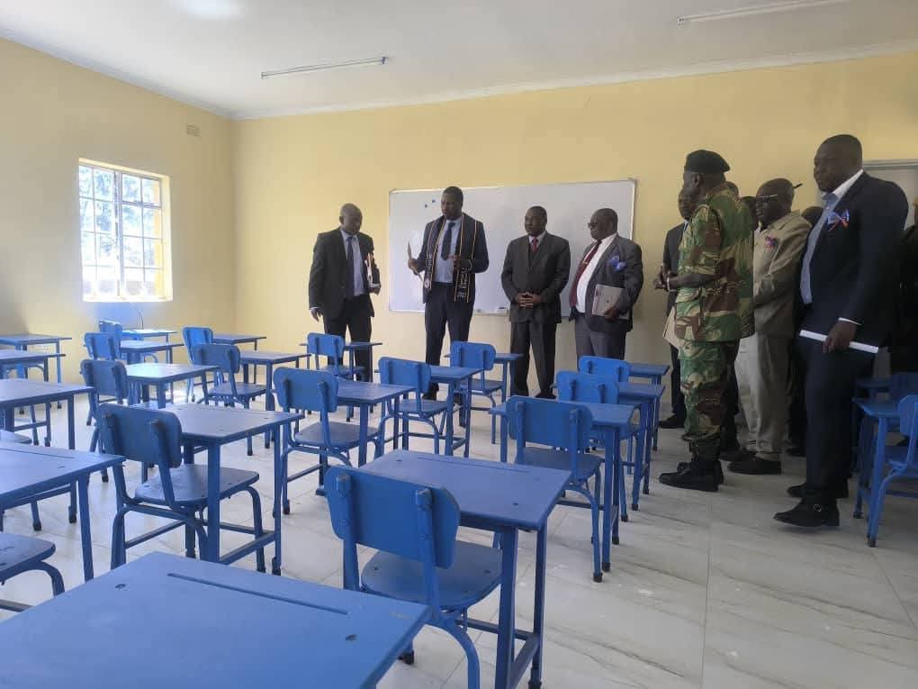 VulindlelaNdab2's tweet photo. ZDF Community Assistance Programme making a difference!

Commended for transforming communities through developmental projects. A shining example of service beyond duty #ZDFCommunityProgramme #ServiceWithAPurpose @Varakashi4edByo @Varakashi4edW @zanupf_patriots @Mug2155 https://t.co/hfk0CTsh5N
