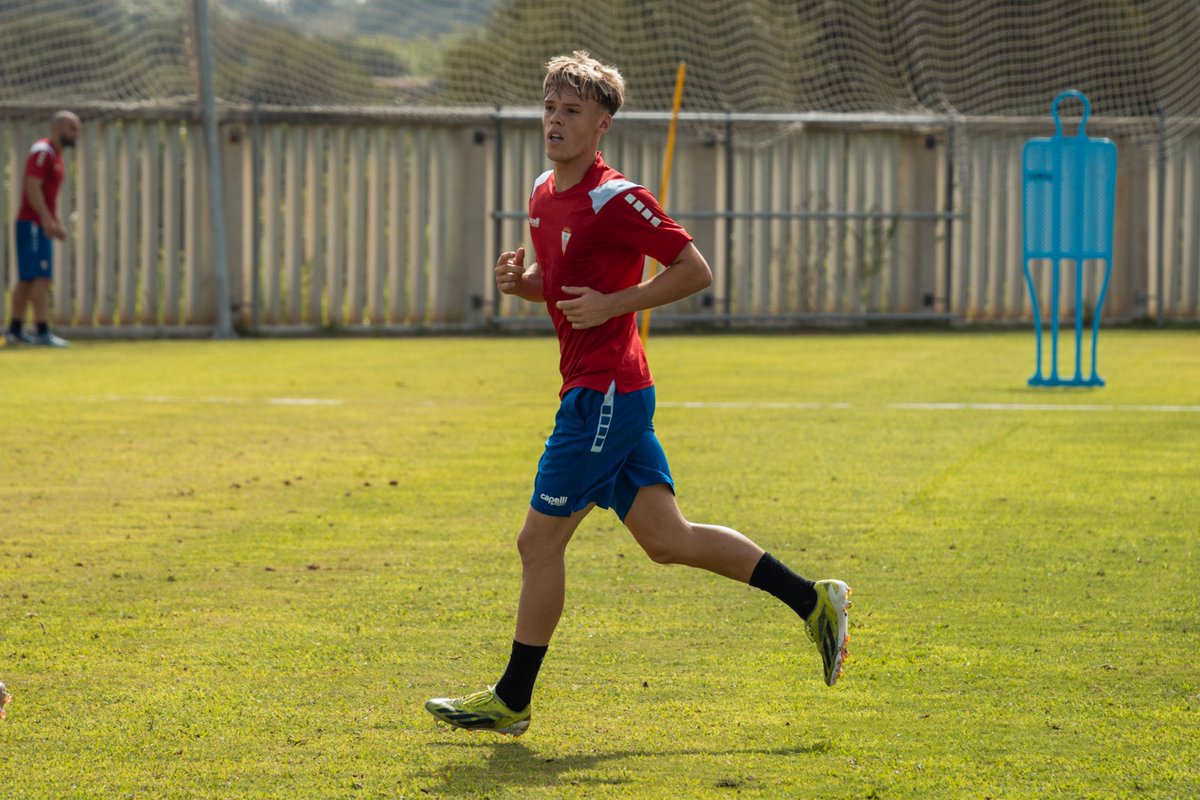 👱‍♂️ | Los minutos de este chaval en #Málaga el otro día, qué.