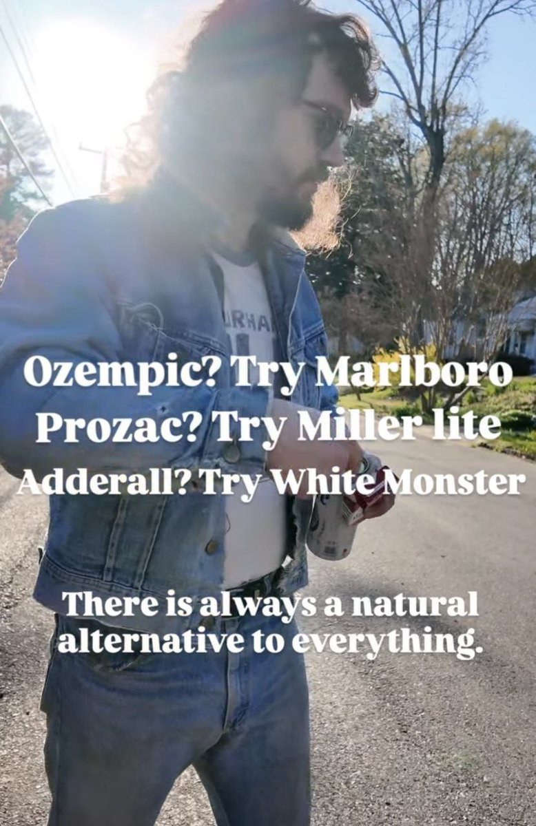 bourbonislife80's tweet image. Good Morning Everyone!! Happy Tuesday 🌻🌞🌻