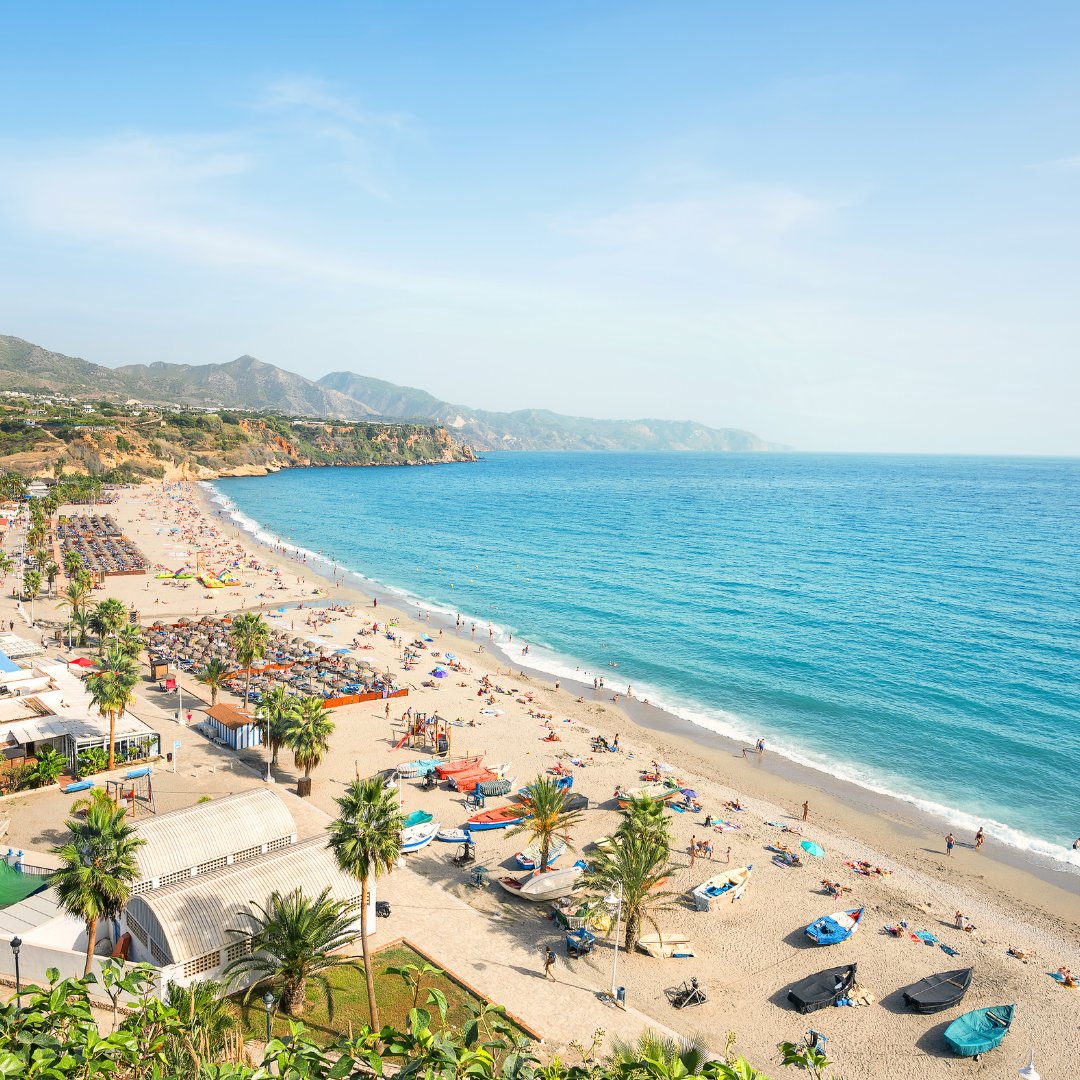 Summer's not over yet...☀️

Whether you're looking to party in the Plaza Uncibay or to stand in the Alcazaba Palace and the Gilfarbar Castle, the city is an unforgettable and affordable destination!

BOOK MALAGA NOW: londonsouthendairport.com/flights/destin…