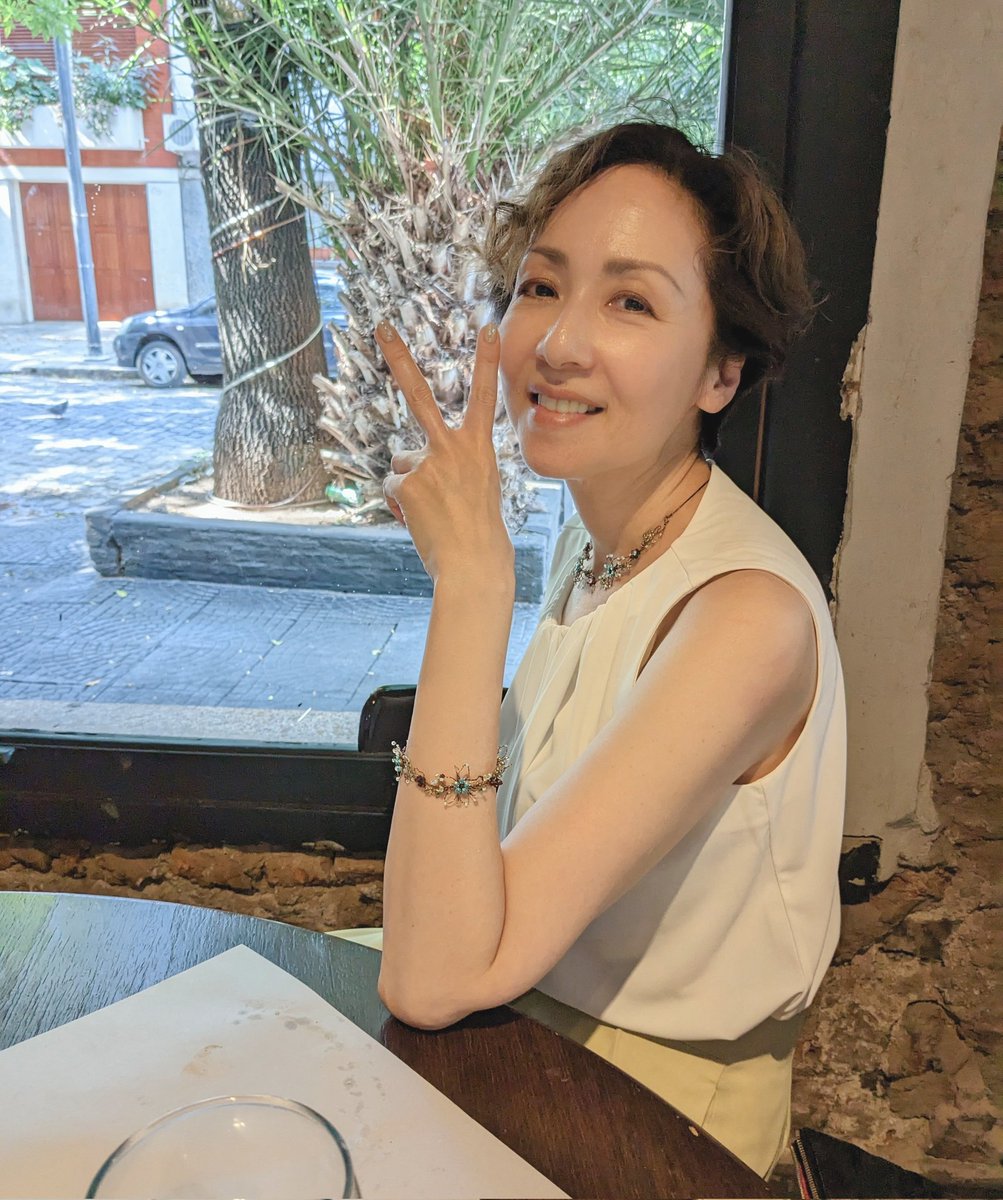 【「Anna Café 2号店」エピソード92配信中!】
エピソード92は、2003年に発売された冴木杏奈7枚目のアルバム「想 omoi」についてお話しいたします。世界と日本の童謡、民謡、子守唄などをタンゴにアレンジ、そしてタンゴのエッセンスを入れて創りました。

番組配信はこちら↓
linktr.ee/annacafe2