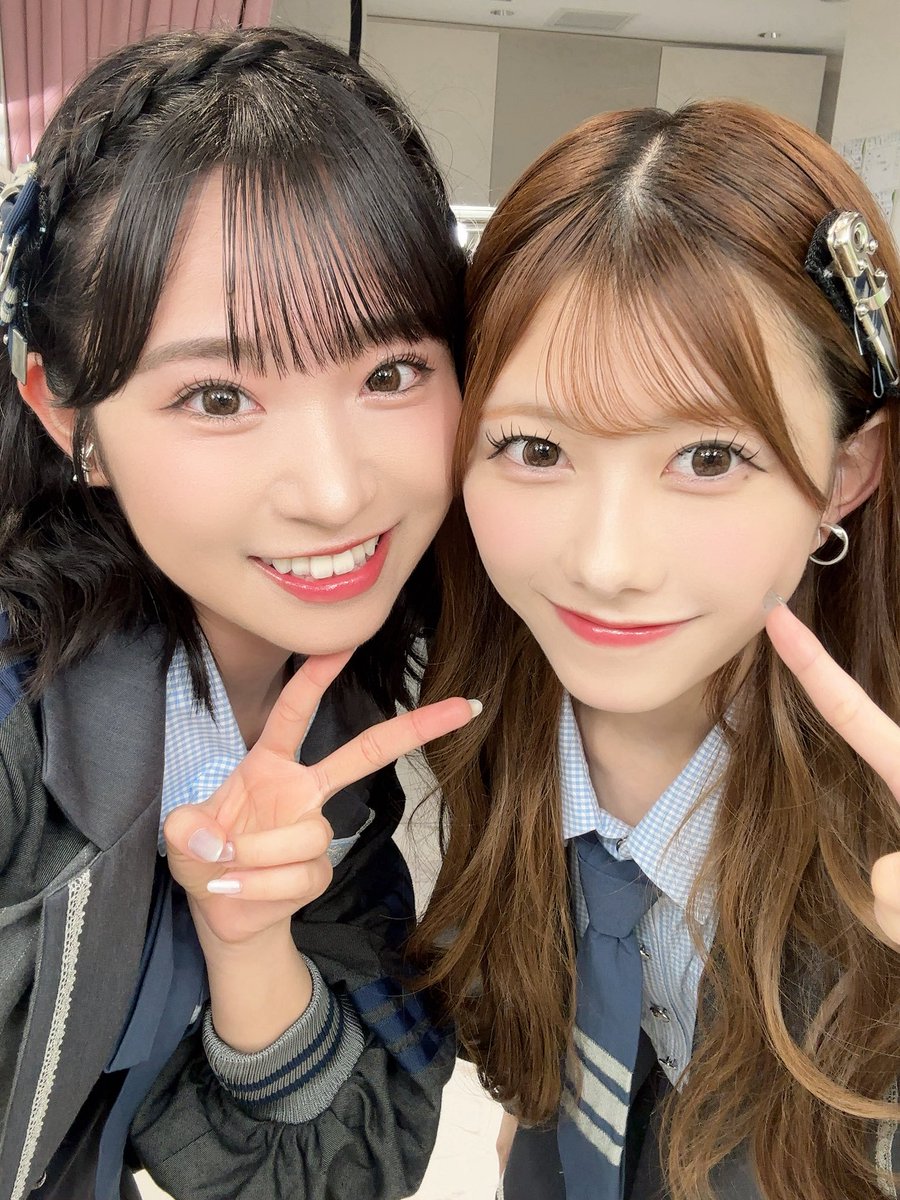 #ここからだ公演 
ありがとうございました！！
ペンライト🩷💛
いっぱい見つけて目が幸せでした🫠

明日は #RESET公演 
昼夜2回公演もよろしくお願いします👊🏻🫧