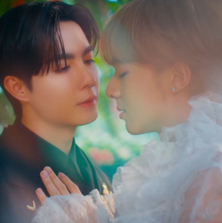 locallzeenew's tweet photo. แต่งเลยมั้ยคะ 🤧🤧🤧🤧🤧🤧 
ZEENUNEW OST THE NEXT PRINCE
#ฟ้าที่เคียงเธอbyซีนุนิว 
#ZeeNuNew https://t.co/nFEpfgoU1g