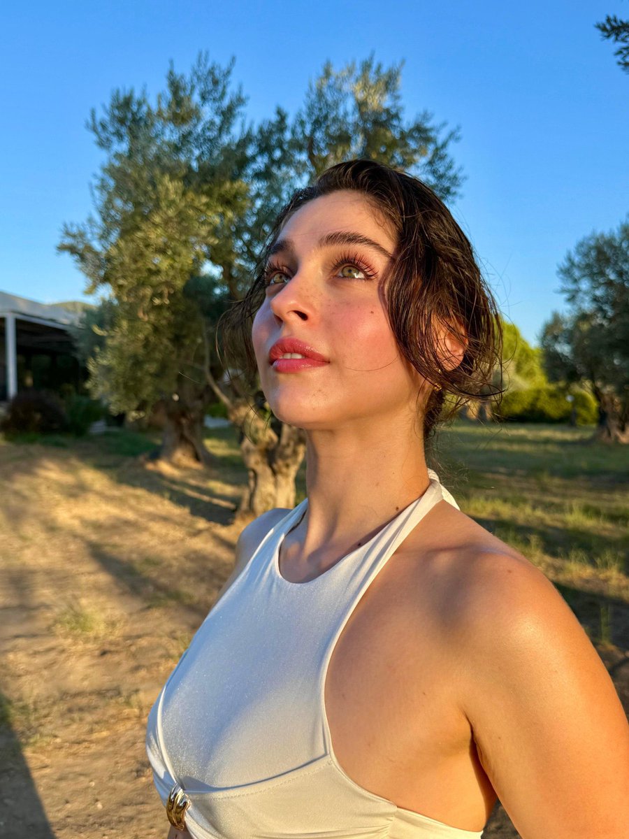 Kanal D’nin yeni sezon için NGM yapımcılığında hazırladığı dizinin başrolleri #MuratYıldırım ve #CemreBaysel oldu.

(Birsen Altuntaş)