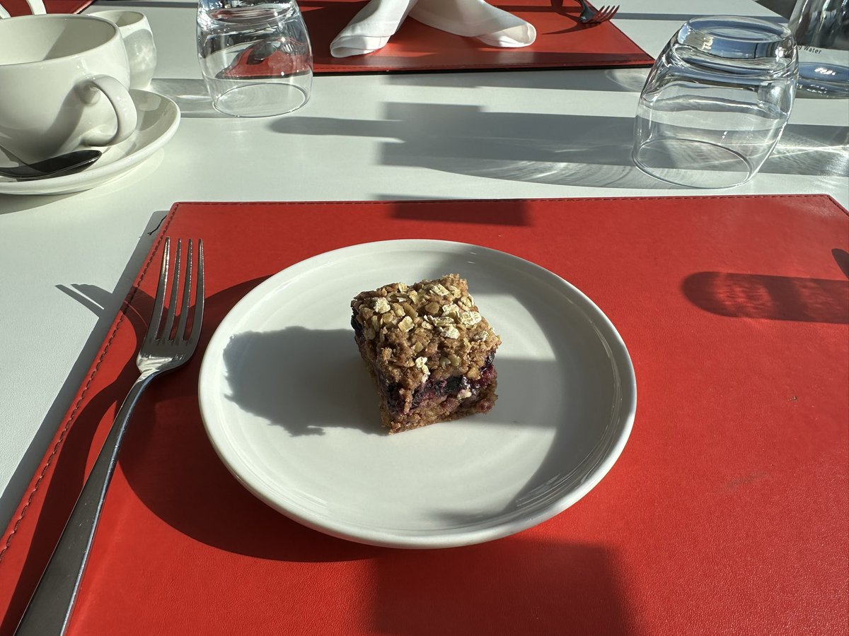 A splendid morning at the PEC Silverstone with Scott Stringfellow. Great facility for learning a bit more about your Porsche. Skid pan and launch control a first for me. Not sure if the cake was specifically made for me! 🤣