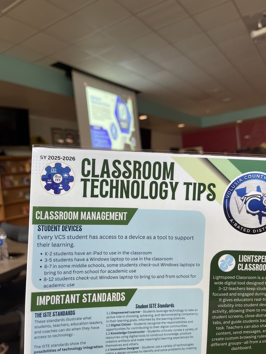 TigerSTEM386's tweet image. Welcome back @Smsvcs1 🐯👏 Checking out some of the new @volusiaschools Tech Tools 🛠️ @ITS4VCS available to add to our toolbox 🧰! Thanks for the handouts for our new Tiger Ts @MelissaLynCarr #EdTech #VcsDLTL #LiveDemo