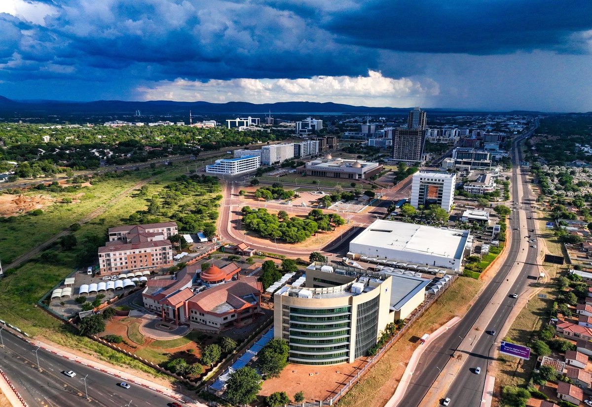 Ntate Mdluli 🇱🇸🇿🇼🇿🇦 tweet media