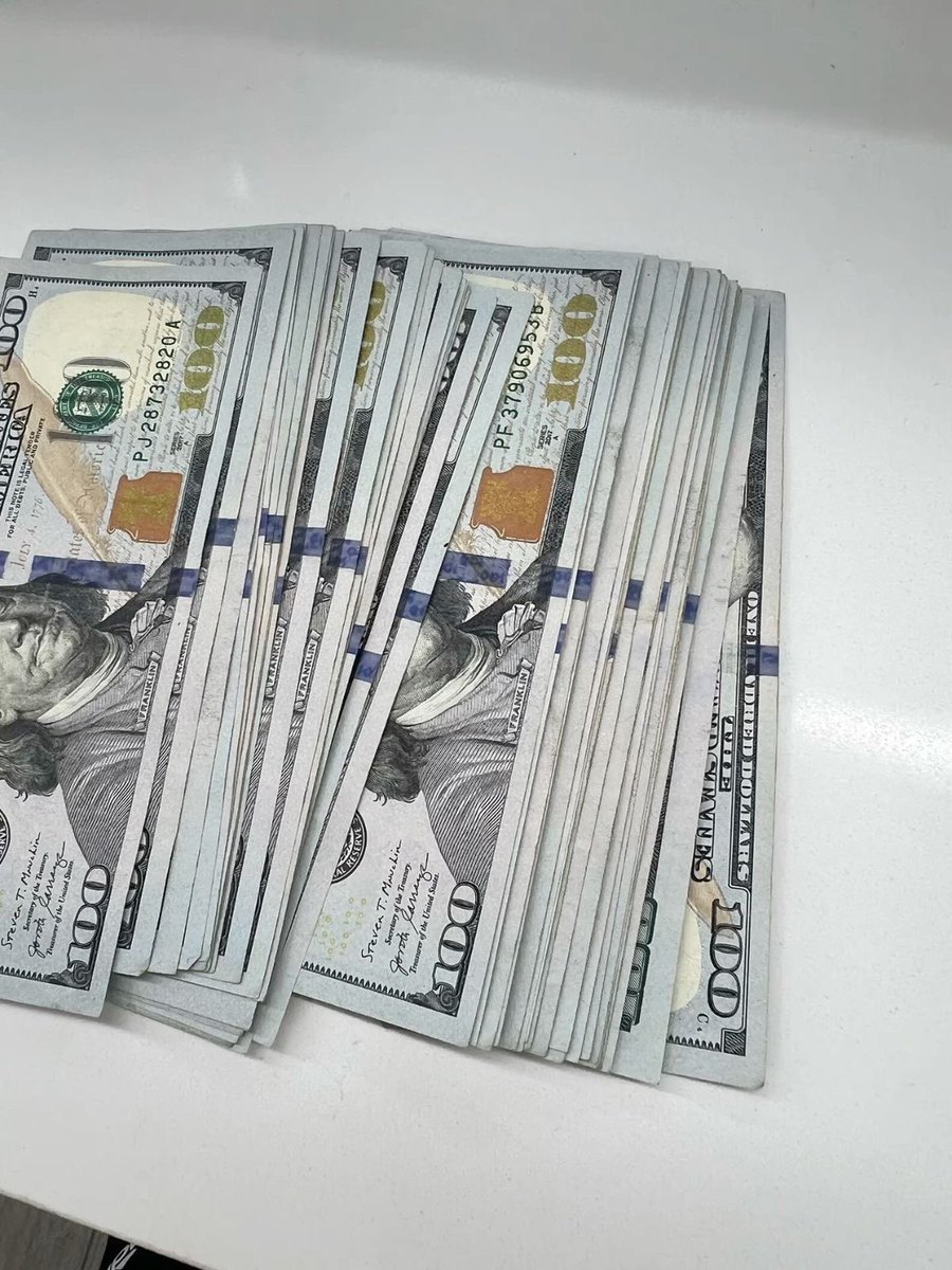 今年是我最忙碌，成长最快的一年。明白了很多道理，也开始把我的梦想串成一起，开始金融交易的建模。海外美国公司Ai布局，区块链稳定币牌照的参与，以及区块链交易发行牌照的申请。破茧而出的一年。我们美国见小伙伴们