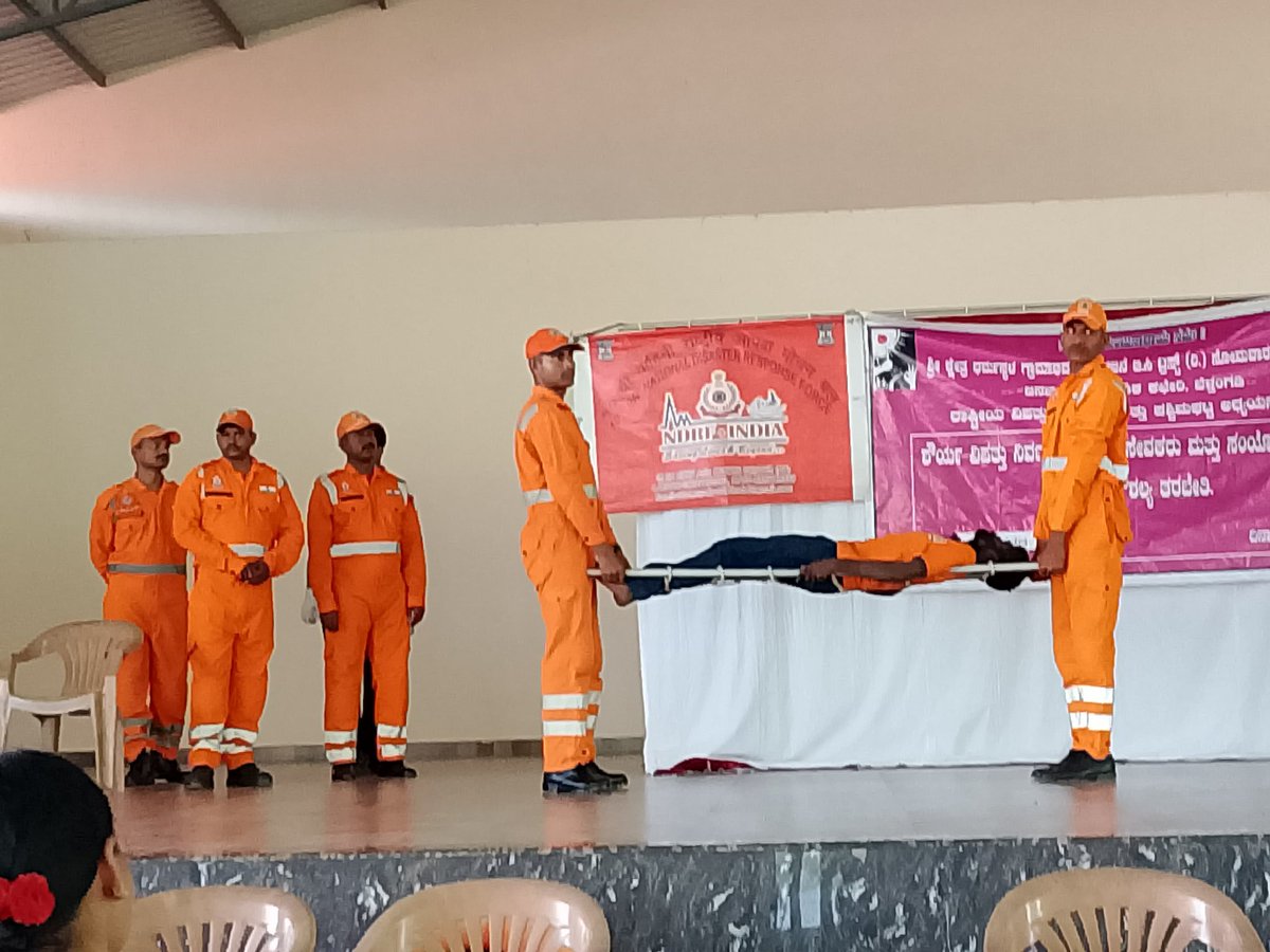 10 NDRF VIJAYAWADA (@10ndrf) on Twitter photo "Strengthening Minds and Confidence" Team #10thNDRF conducted Lecture Cum Demonstration on DM TRG to Volunteers of Dharmasthali Trust Members at Raitha Sahakara Bhavana,Kushal Nagar,Kodagu(Distt) K.A. #NDRF #Awareness
<a href="/NDRFHQ/">NDRF India I राष्ट्रीय आपदा मोचन बल 🇮🇳</a>
<a href="/ANI/">ANI</a>
<a href="/pibvijayawada/">PIB in Andhra Pradesh</a>
<a href="/PIBBengaluru/">PIB in Karnataka</a> "Strengthening Minds and Confidence" Team #10thNDRF conducted Lecture Cum Demonstration on DM TRG to Volunteers of Dharmasthali Trust Members at Raitha Sahakara Bhavana,Kushal Nagar,Kodagu(Distt) K.A. #NDRF #Awareness
<a href="/NDRFHQ/">NDRF India I राष्ट्रीय आपदा मोचन बल 🇮🇳</a>
<a href="/ANI/">ANI</a>
<a href="/pibvijayawada/">PIB in Andhra Pradesh</a>
<a href="/PIBBengaluru/">PIB in Karnataka</a>