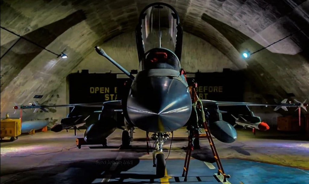 sudharjaoye's tweet photo. May the eyes of coward never sleep!
#PAF #Shaheens 🦅 https://t.co/iAs41iGJt9