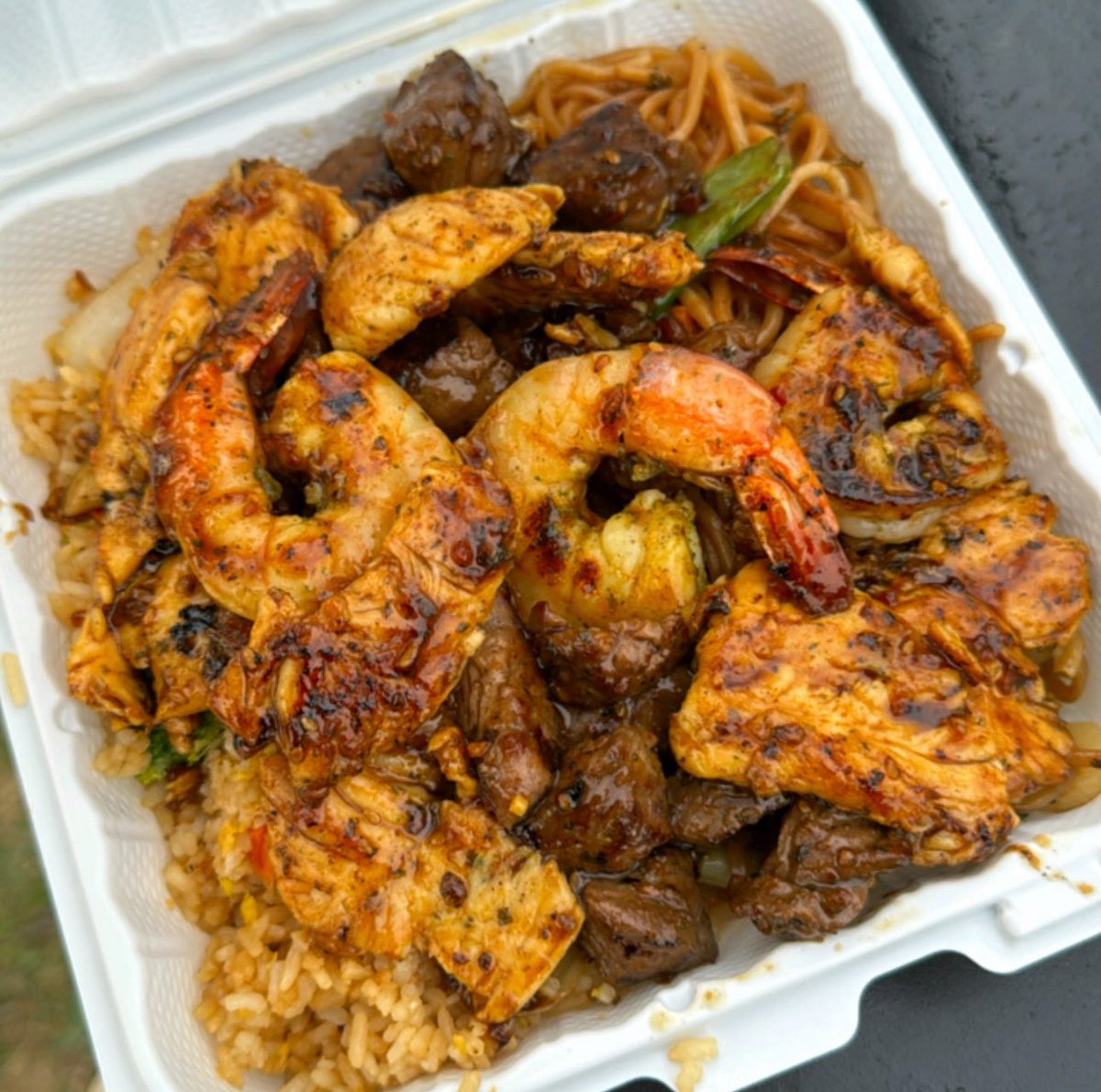 MrZlife_'s tweet photo. Don’t knock it til you try it! @MoebachiDC 🔥 🤤 https://t.co/pha6pM1m0E
