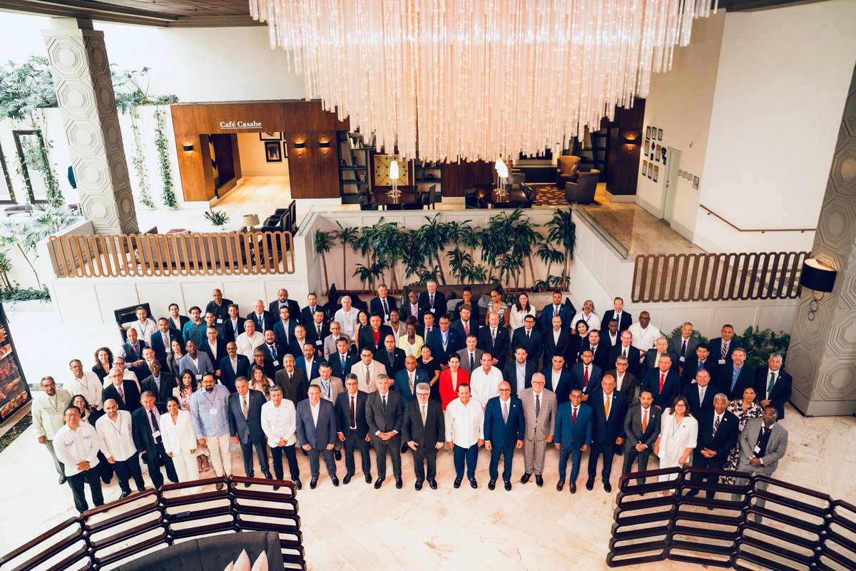 Ministerio de la Presidencia (@minprerd) on Twitter photo El ministro <a href="/JosePaliza/">Jose Paliza</a> encabezó la jornada central de la 13ª Reunión de Directores de Aviación Civil de Norteamérica, Centroamérica y el Caribe. El ministro <a href="/JosePaliza/">Jose Paliza</a> encabezó la jornada central de la 13ª Reunión de Directores de Aviación Civil de Norteamérica, Centroamérica y el Caribe.