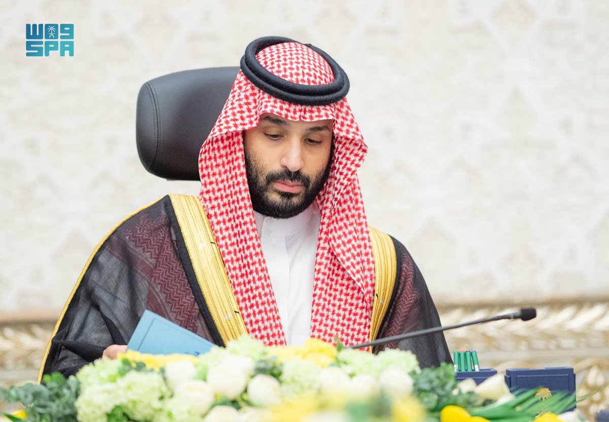 سمو #ولي_العهد يرأس جلسة #مجلس_الوزراء في نيوم.
..المجلس يستعرض أبرز المؤشرات والإحصاءات الاقتصادية للمملكة، وما سجلت من نمو الناتج المحلي الإجمالي خلال الربع الثاني من عام 2025م بنسبة (3,9%) مدفوعًا بالأداء الإيجابي لجميع الأنشطة الاقتصادية وفي مقدمتها غير النفطية.