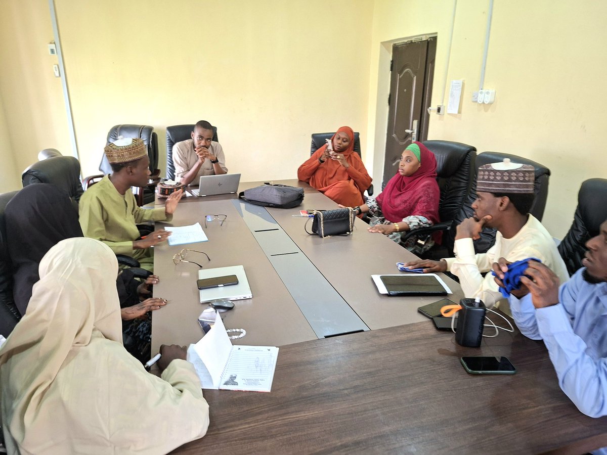 YuseeProgrammer's tweet image. Today&apos;s Python Katsina board meeting 👏🎊🐍 
#PythonKatsina 
#Python