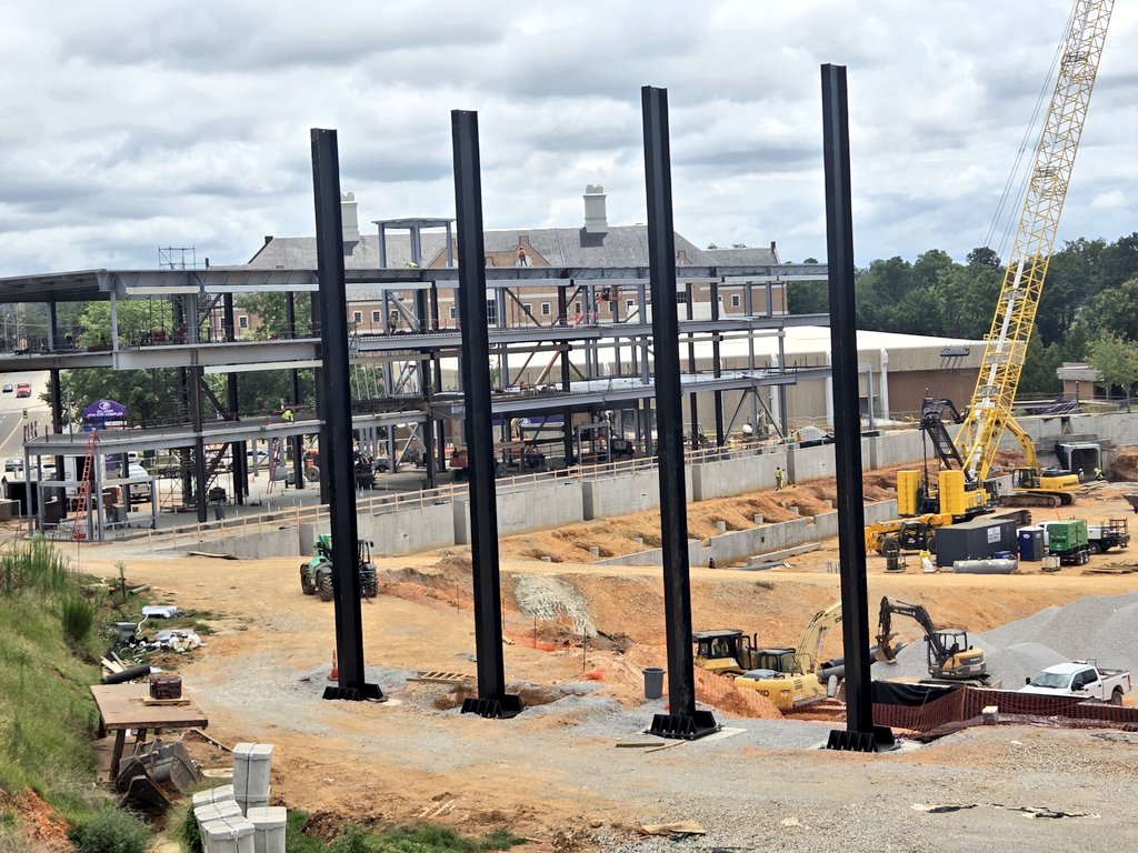 Josh Looney tweet media