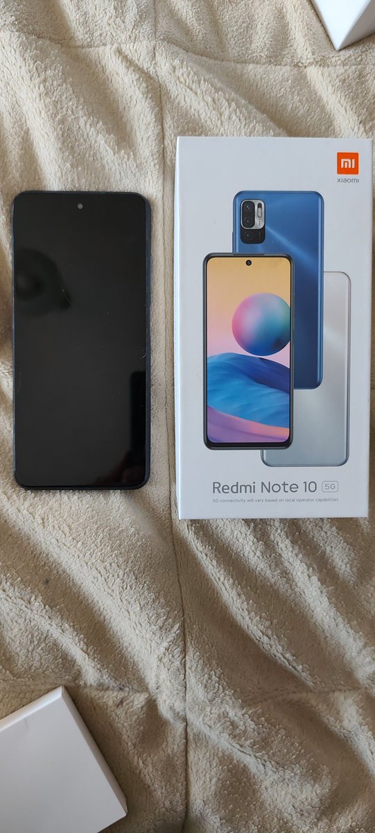 Buenas!! Si sabés de alguien que necesite (de verdad) un celular, tengo éste para regalar. Me gustaría saber un poco a quien va dirigido, obviamente. Avisen por interno 🙏. 
Buen día y gracias!!