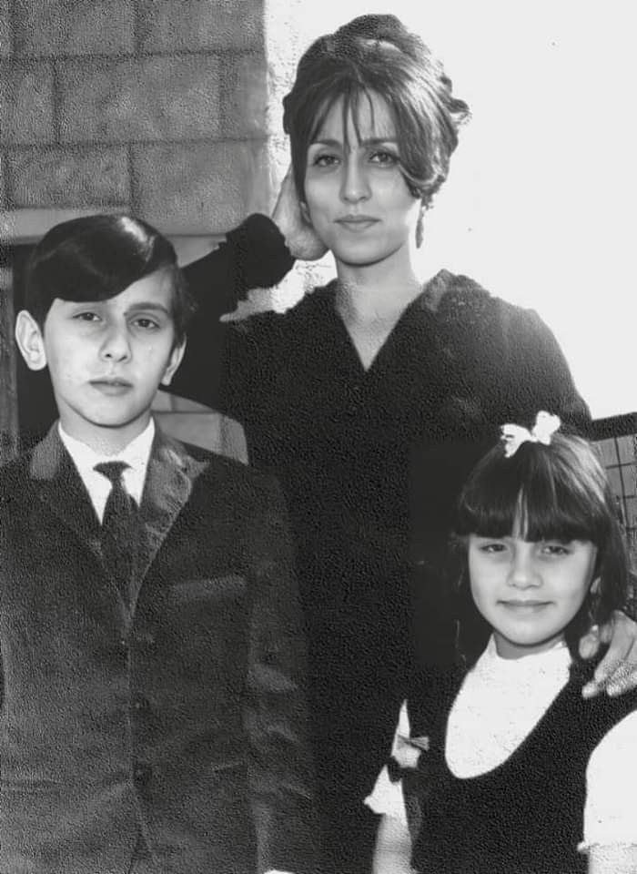 🇱🇧 Lebanese Singer Fairuz with her son Ziad and daughter Rima